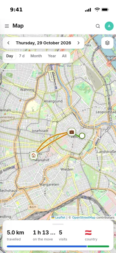 Pocket Movement on an iPhone: a Thursday in the city, home to the office and a lunch walk, 5 km travelled