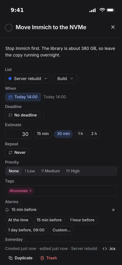 A task open on an iPhone with a note, today at 14:00, a 30 minute estimate, a homelab tag and a reminder 15 minutes before